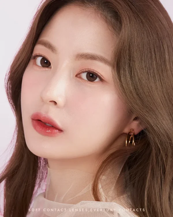 OLENS-榛果色隱形眼鏡推薦-Misty-Romantic-打造溫柔桃花眼