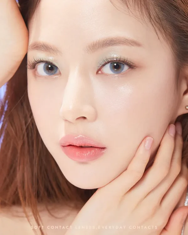 OLENS-Russian-Velvet-12.7mm小直徑-無邊框設計藍色美瞳細節