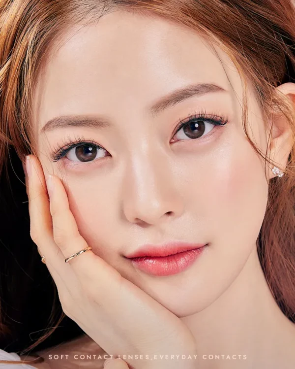 OLENS-Someday-Choco-月拋-素顏配戴前後對比展現無辜小鹿眼