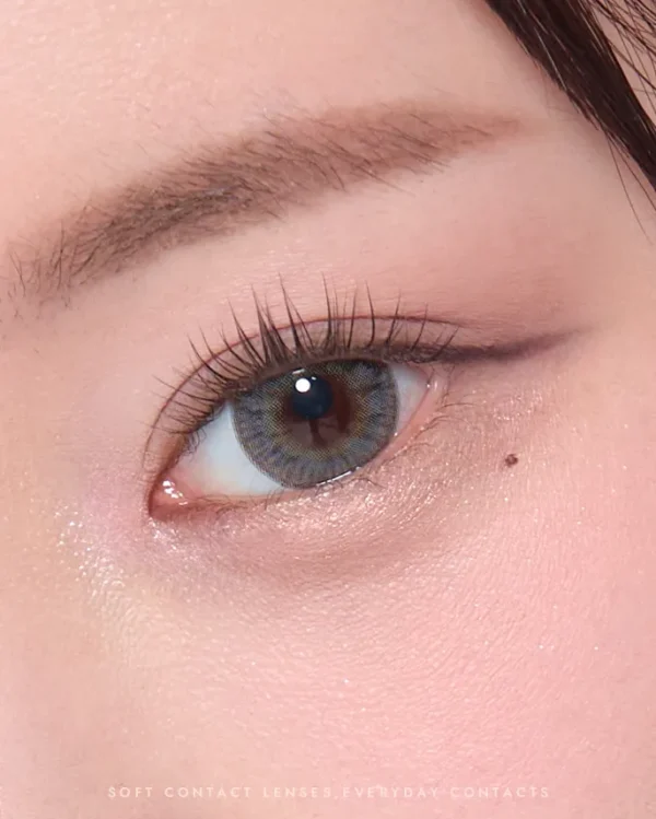 OLENS-Complex-3Con-Gray-歐美妝容實戴圖-派對高顯色灰色美瞳推薦