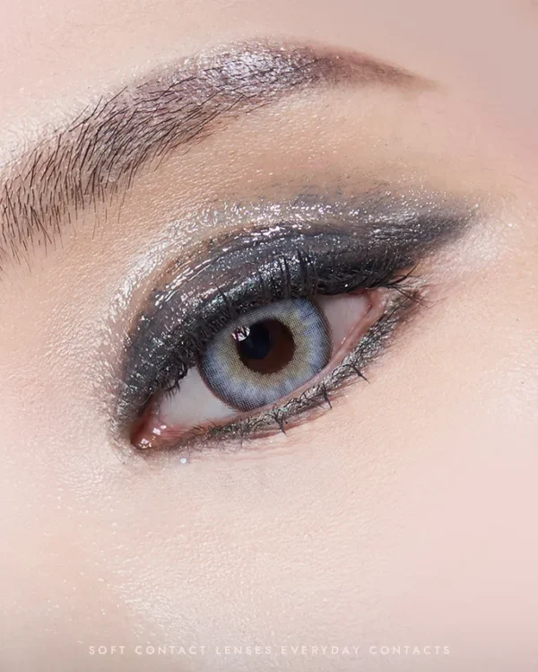 OLENS-Vampire-Silver-13.5mm-電影級特效灰色美瞳-黑色外圈對比設計