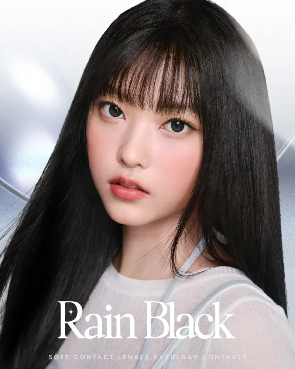 韓系美瞳 OLENS Rain Black 黑色月拋近距離對比，適合追求眼神放大感與透亮度的配戴者。